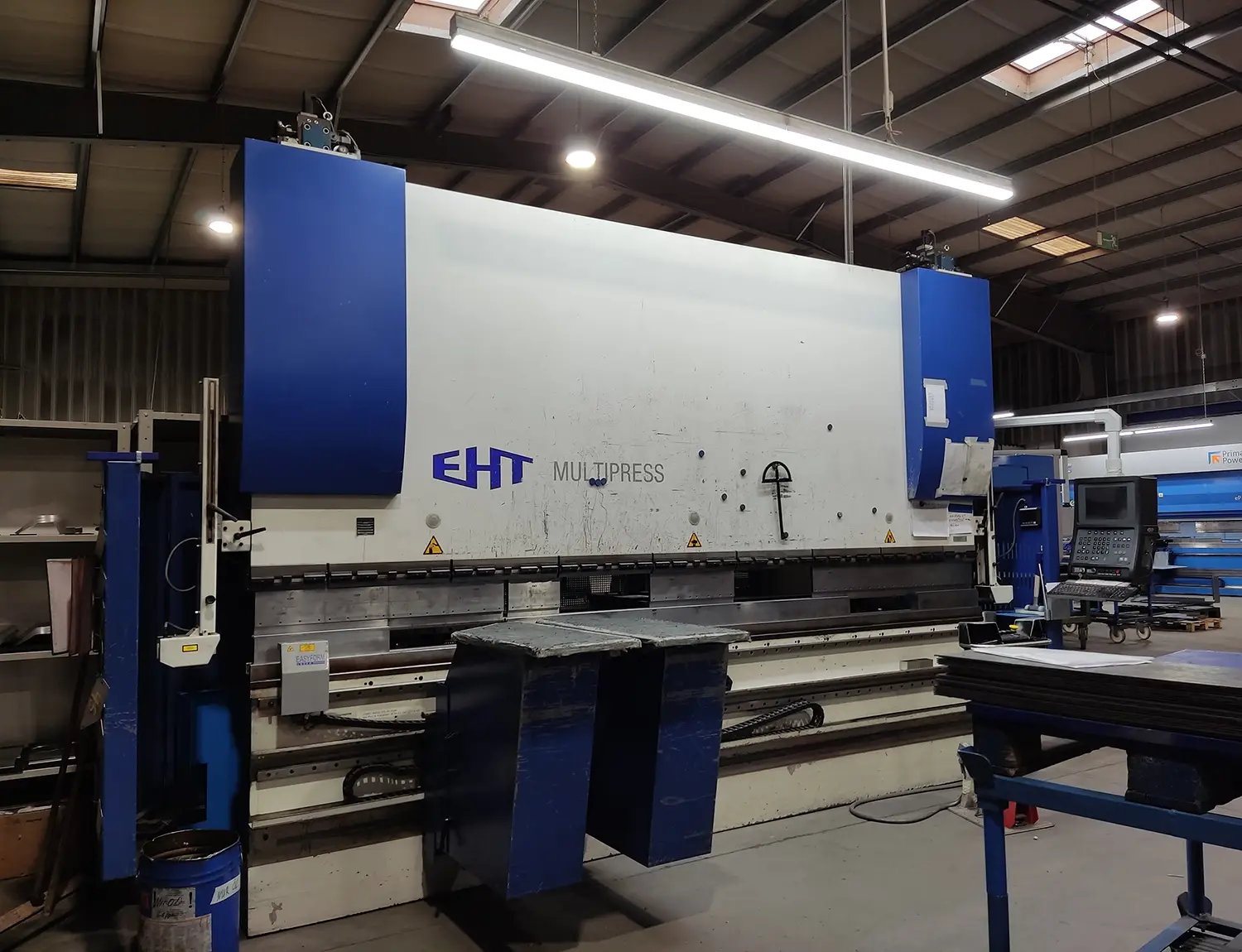 EHT Multipress Abkantpresse in der Blechbearbeitung